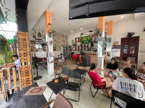 Bình Tân , Nhanh Còn ! QUÁN CAFE GÓC 2 MT ĐẸP LẮM , DT : 10m x 9m, MB thuê rẻ chỉ 12 tr, Tel - Ảnh 2